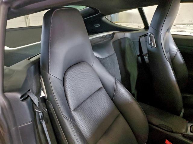 Porsche Cayman Image 6