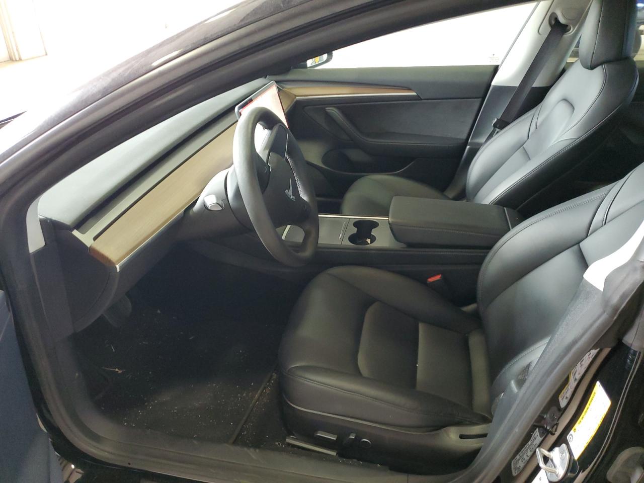 Tesla Model 3 Image 4