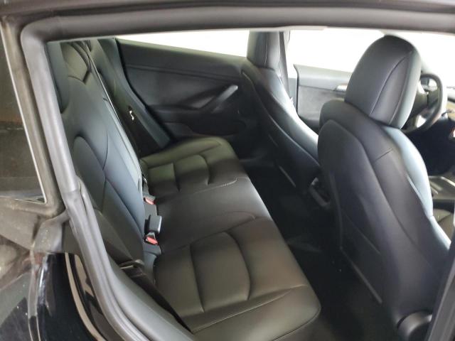 Tesla Model 3 Image 8