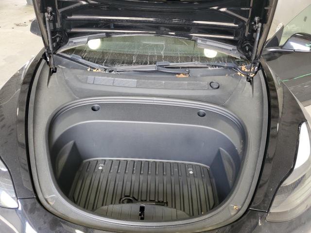 Tesla Model 3 Image 10