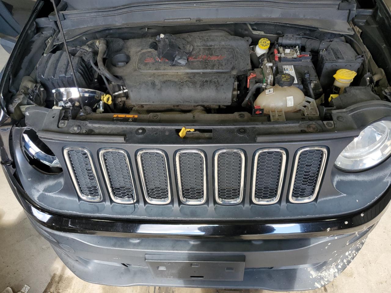 Jeep Renegade Latitude Image 9