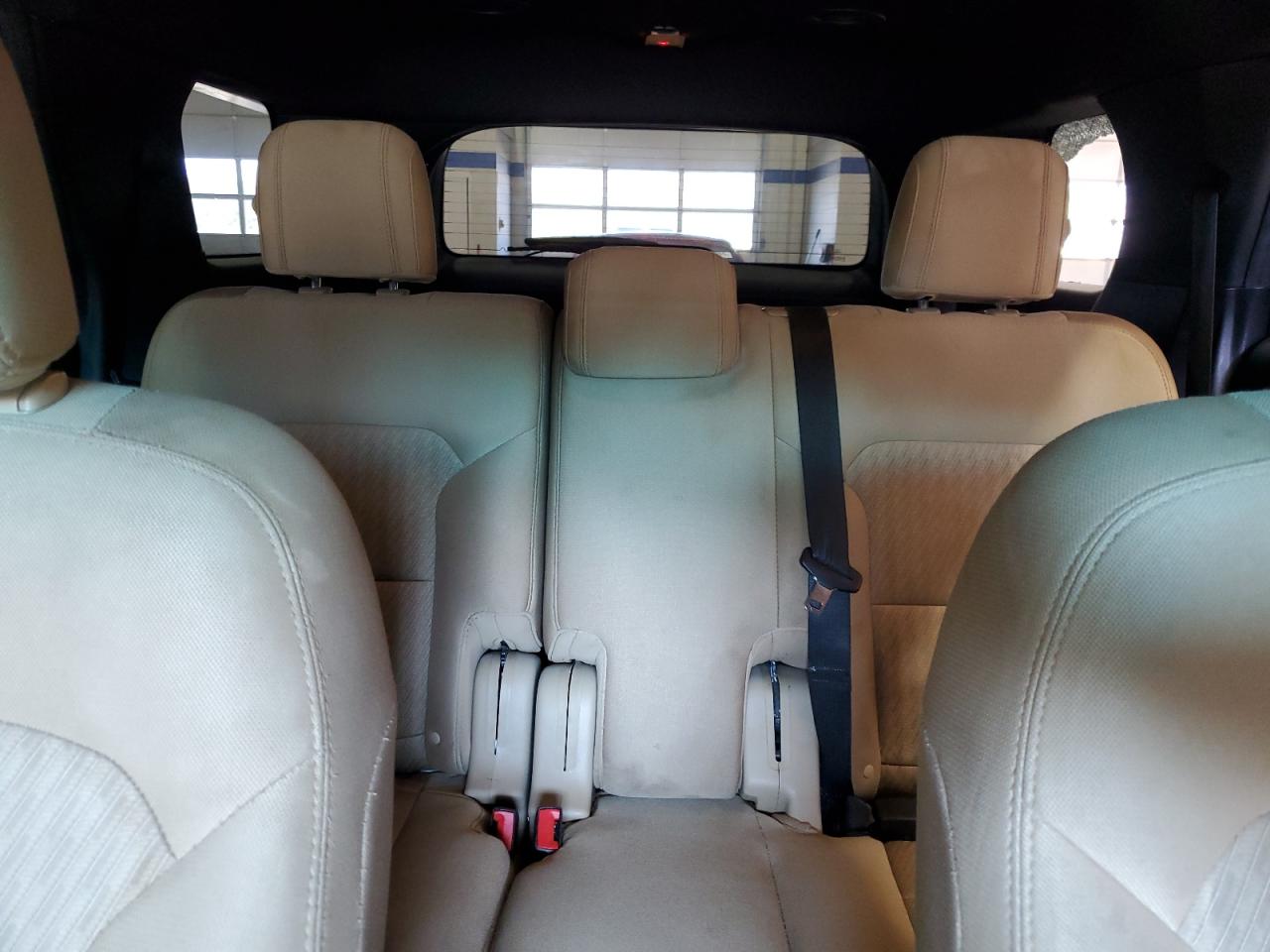 Ford Explorer Image 6