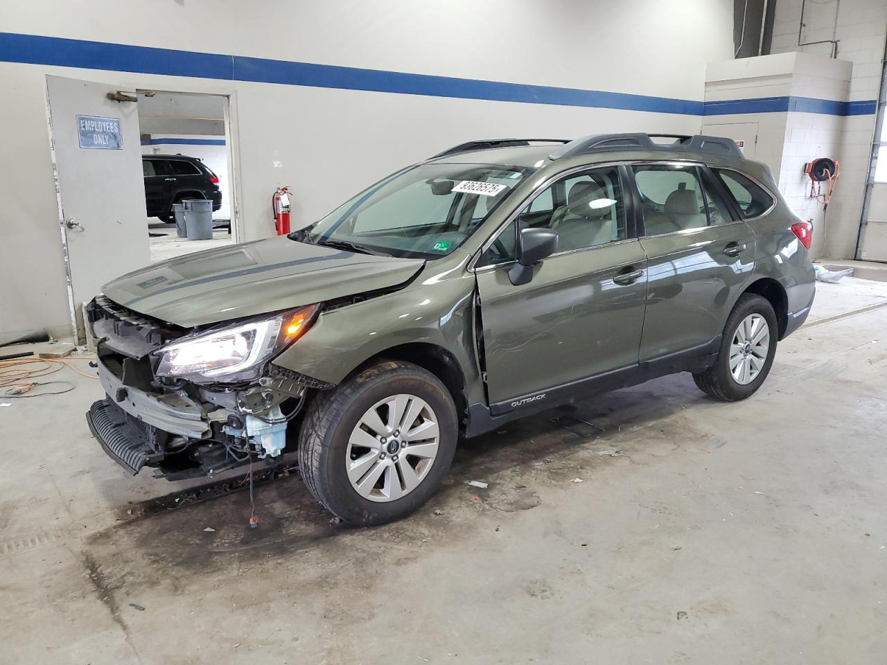 Subaru Outback 2.5i Image 1