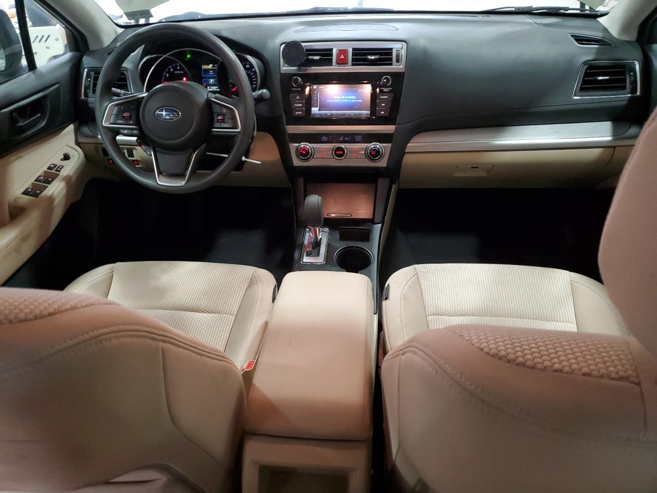 Subaru Outback 2.5i Image 9