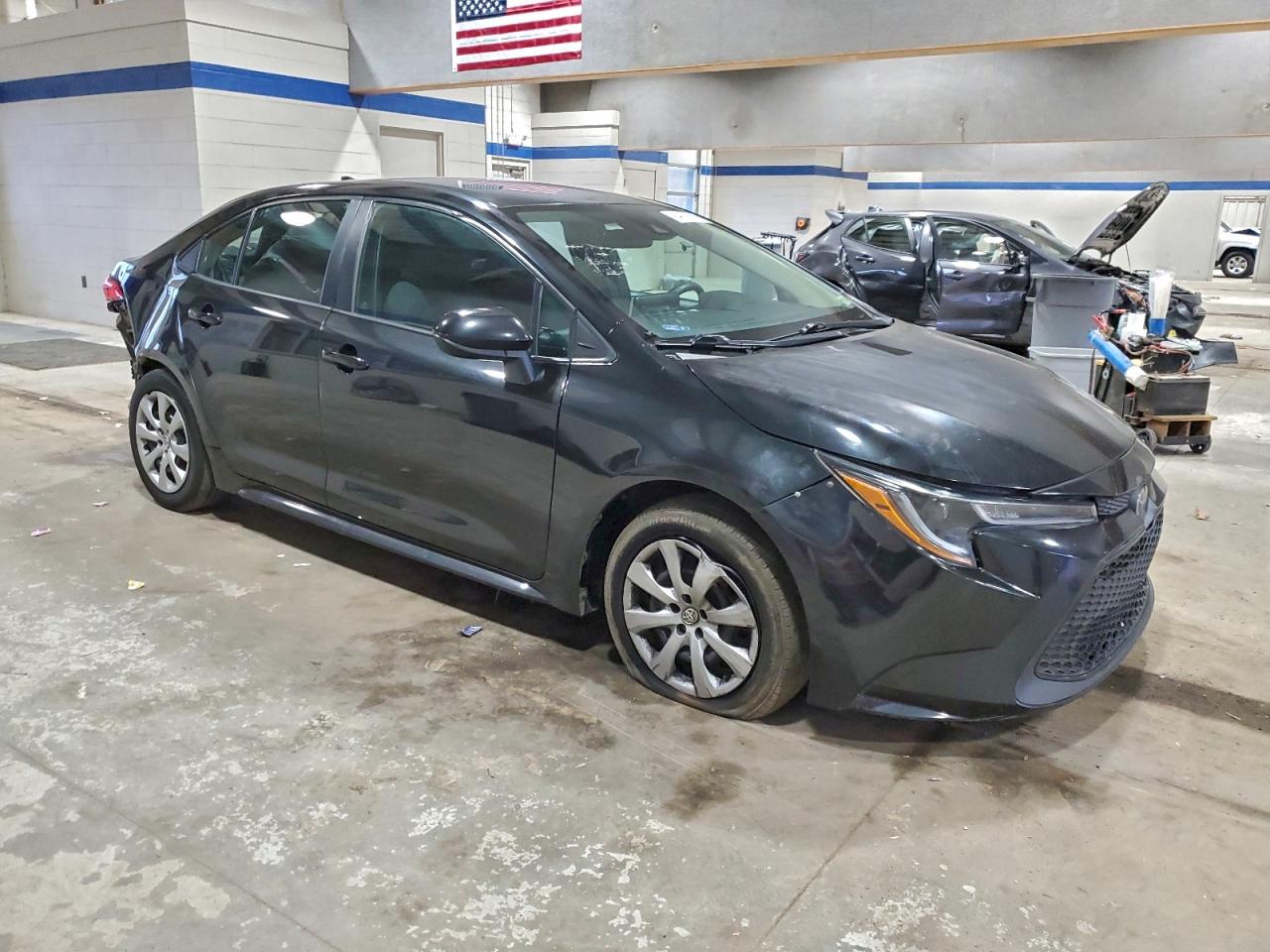 Toyota Corolla Le Image 4