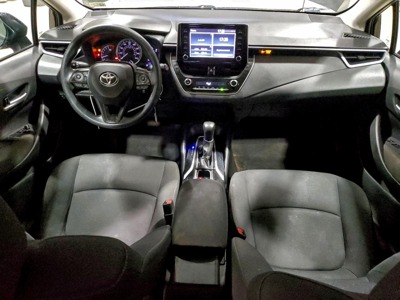 Toyota Corolla Le Image 11