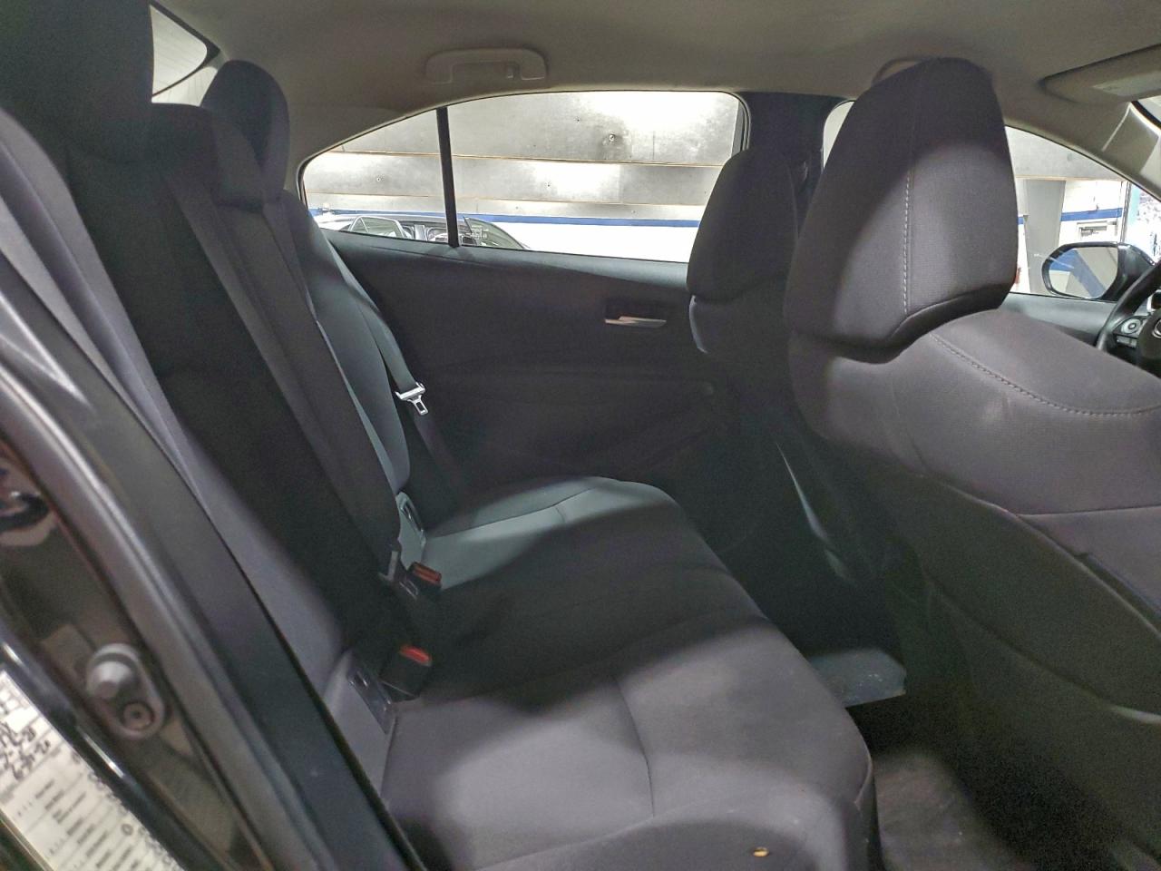 Toyota Corolla Le Image 10