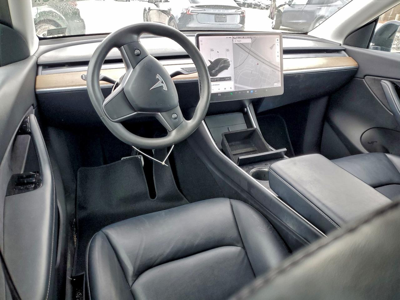 Tesla Model Y Image 7