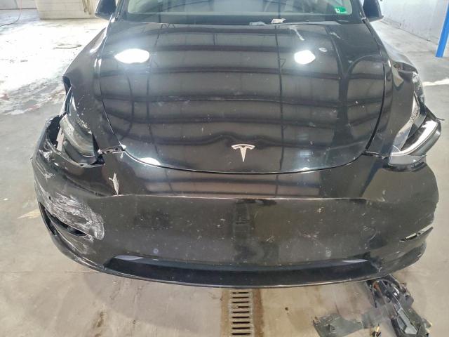 Tesla Model Y Image 10