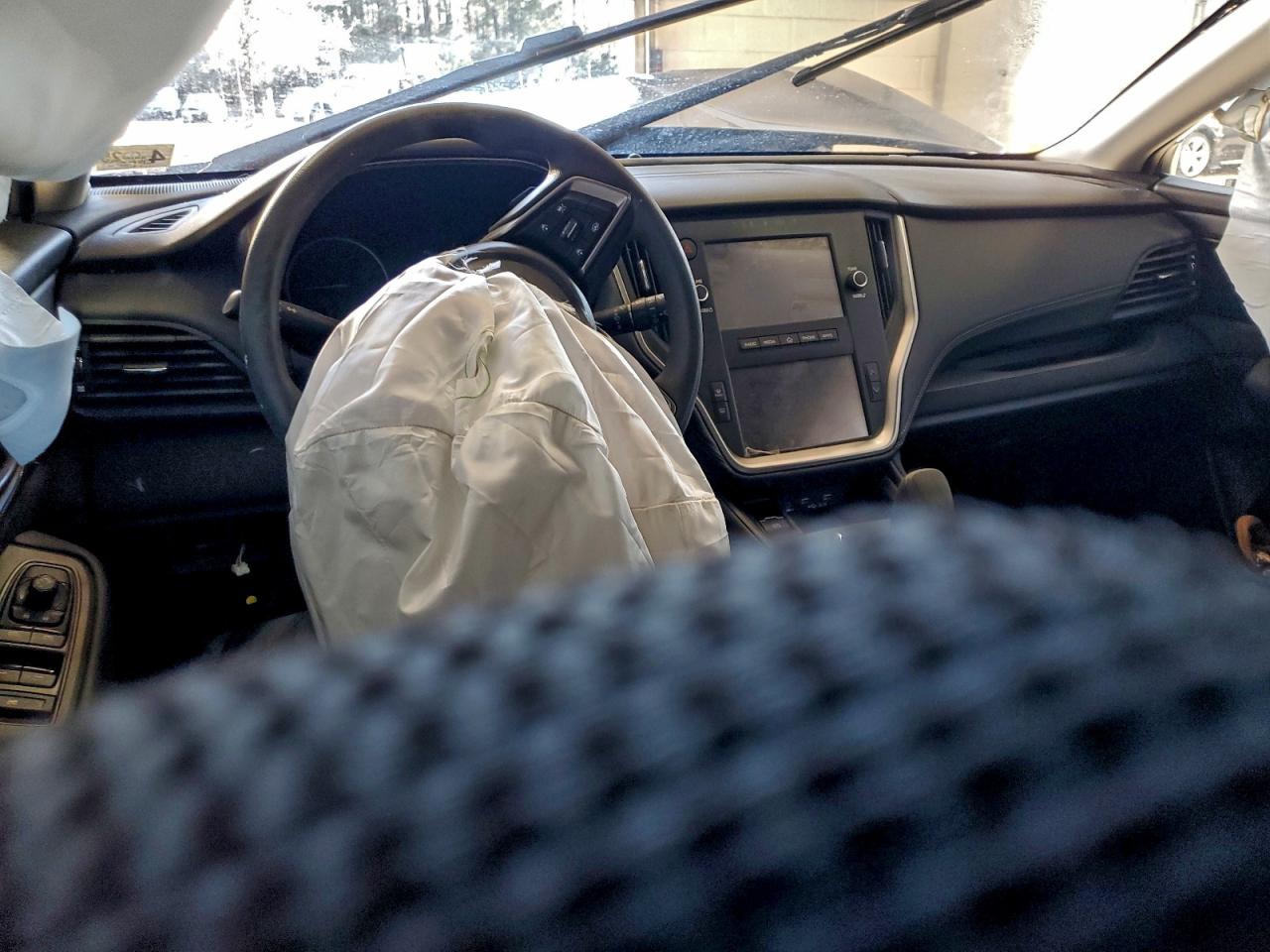 Subaru Legacy Image 7