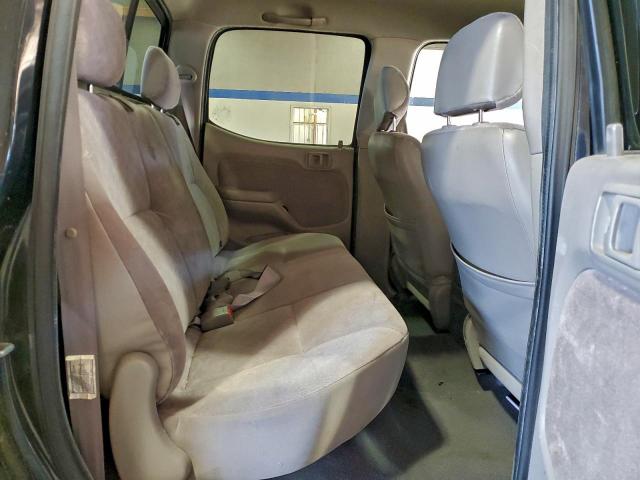 Toyota Tacoma Double Cab Image 12