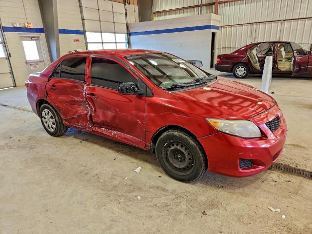 Toyota Corolla Base Image 8