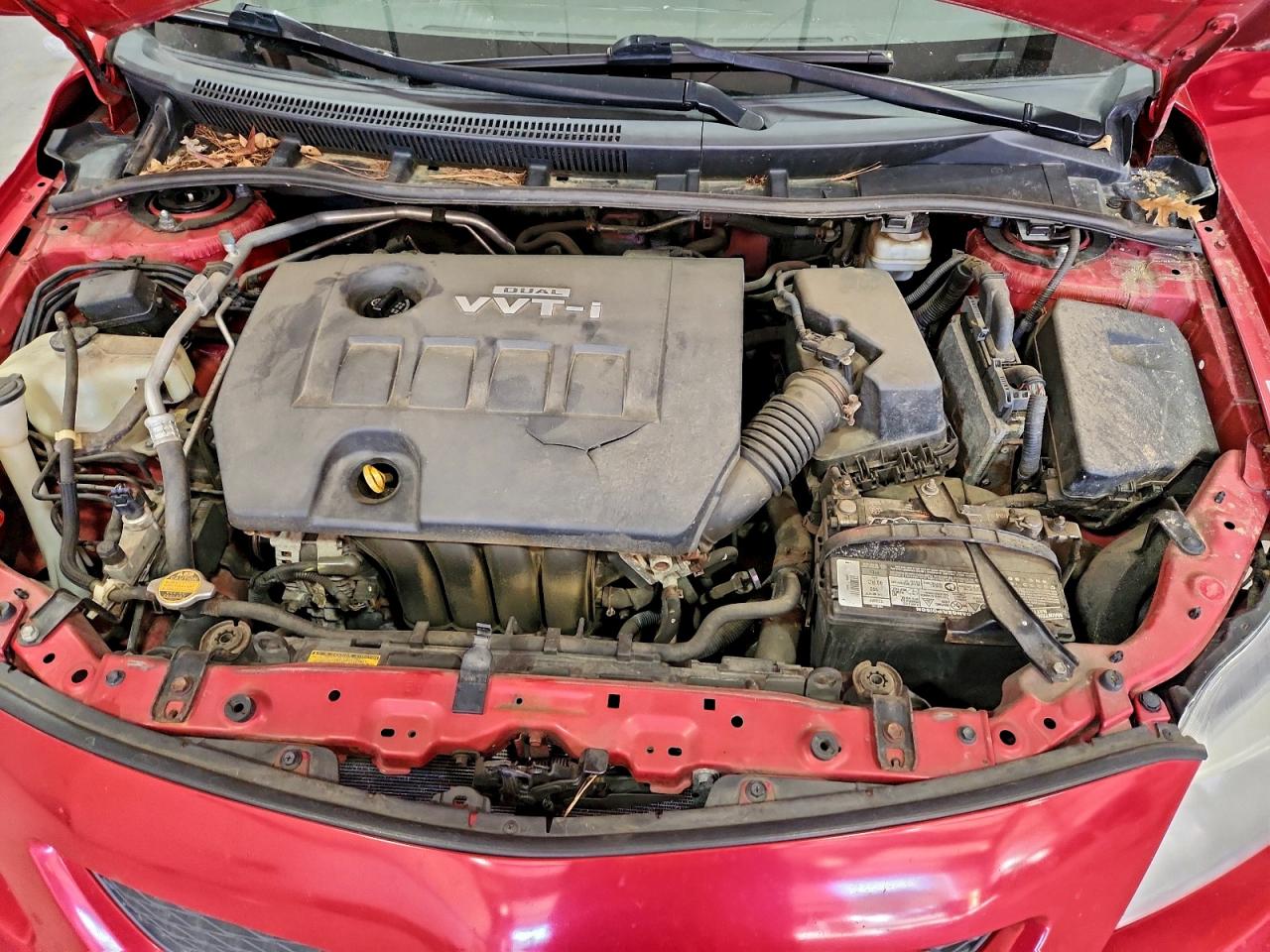 Toyota Corolla Base Image 2