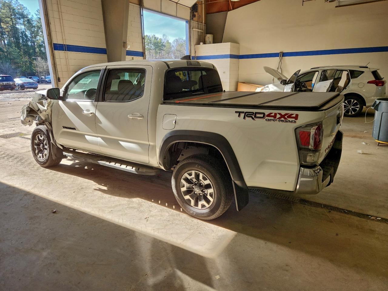 Toyota Tacoma Double Cab Image 8