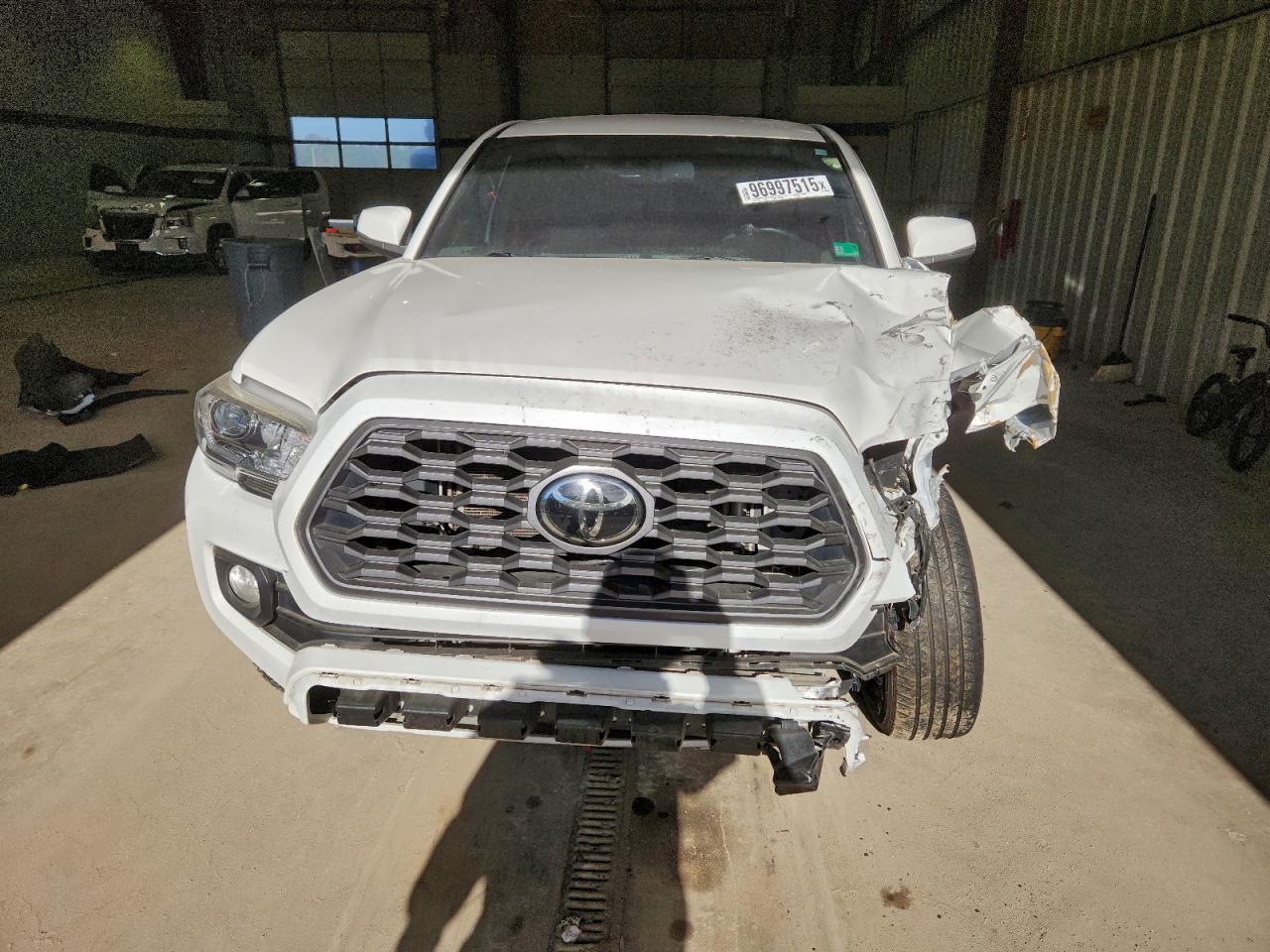 Toyota Tacoma Double Cab Image 2