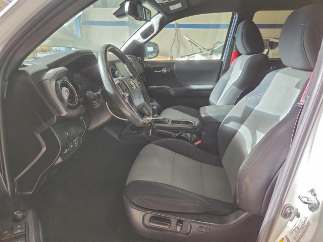 Toyota Tacoma Double Cab Image 4