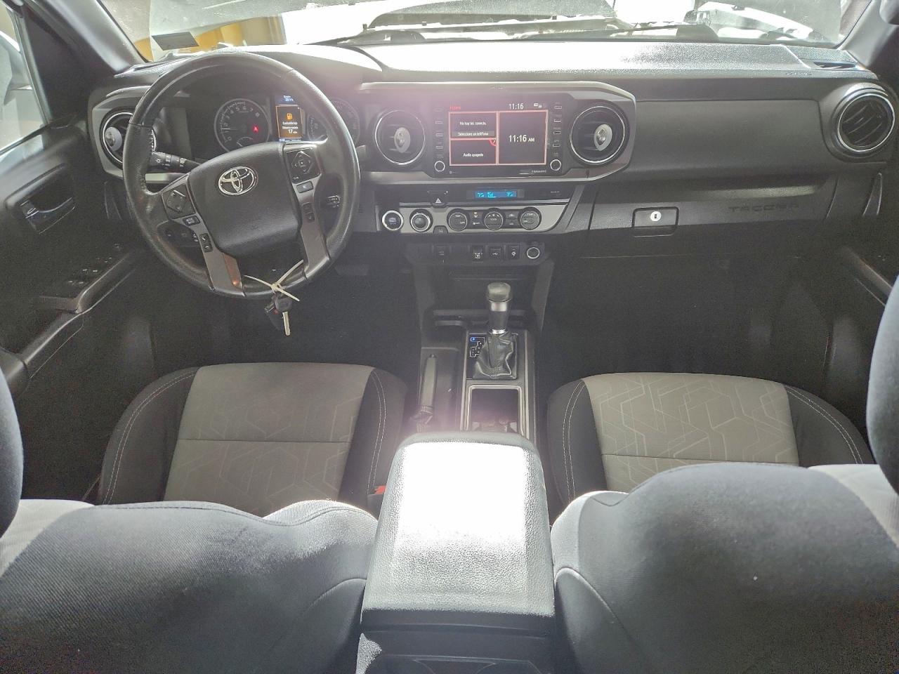 Toyota Tacoma Double Cab Image 5