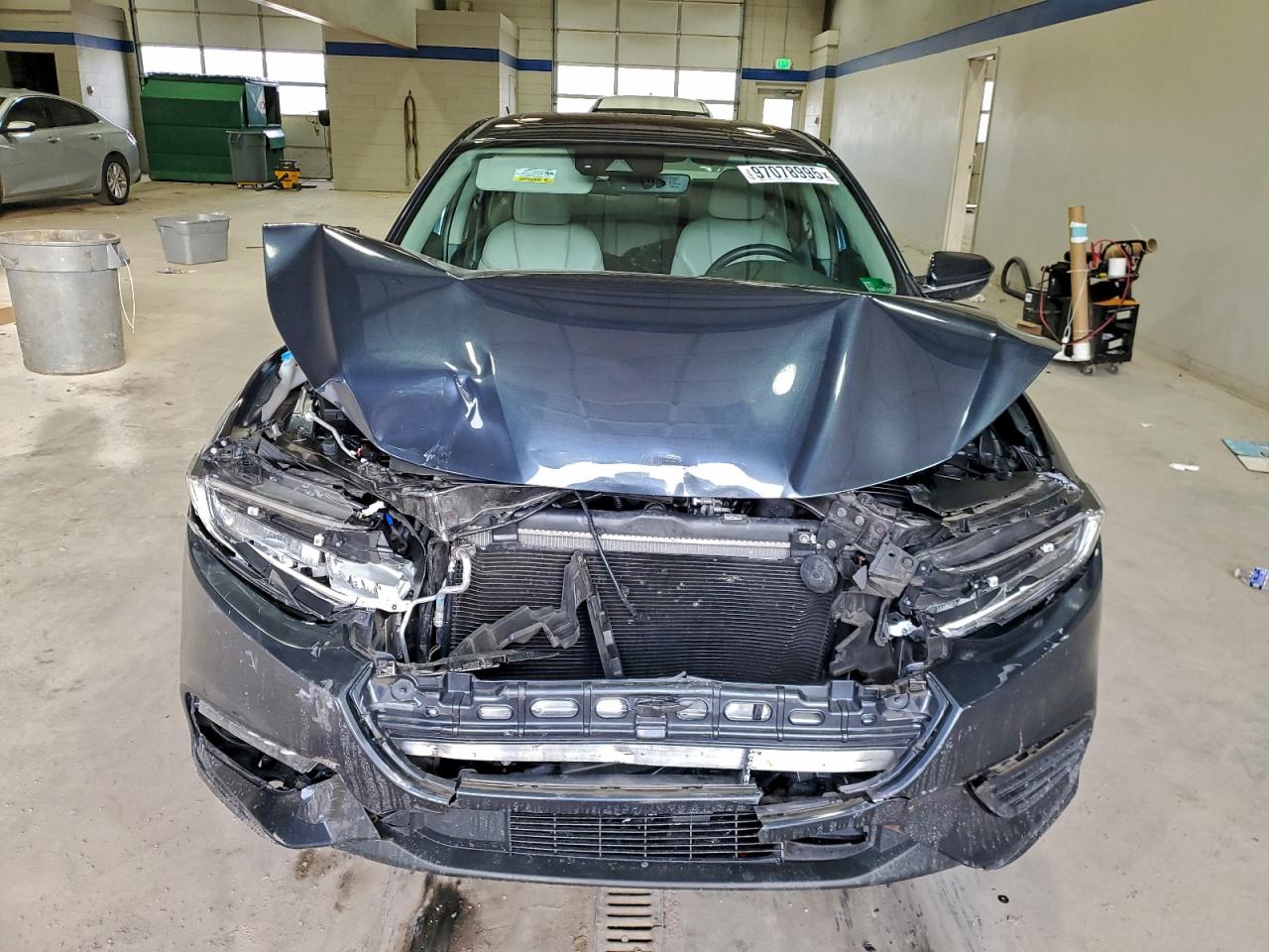 Honda Insight Touring Image 2