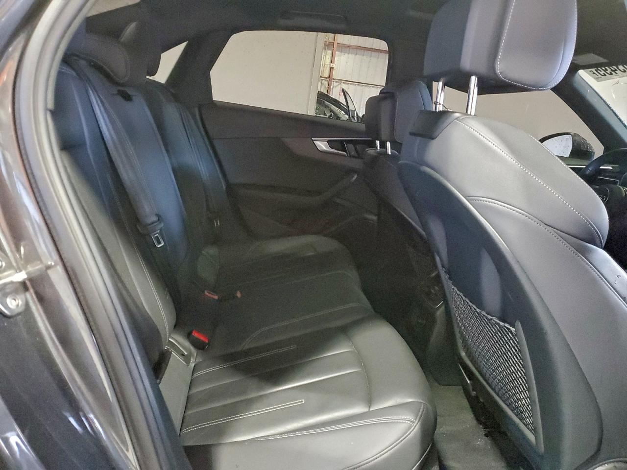 Audi A4 Premium Image 7