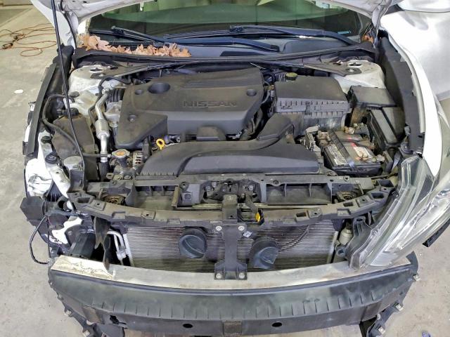 Nissan Altima 2.5 Image 5