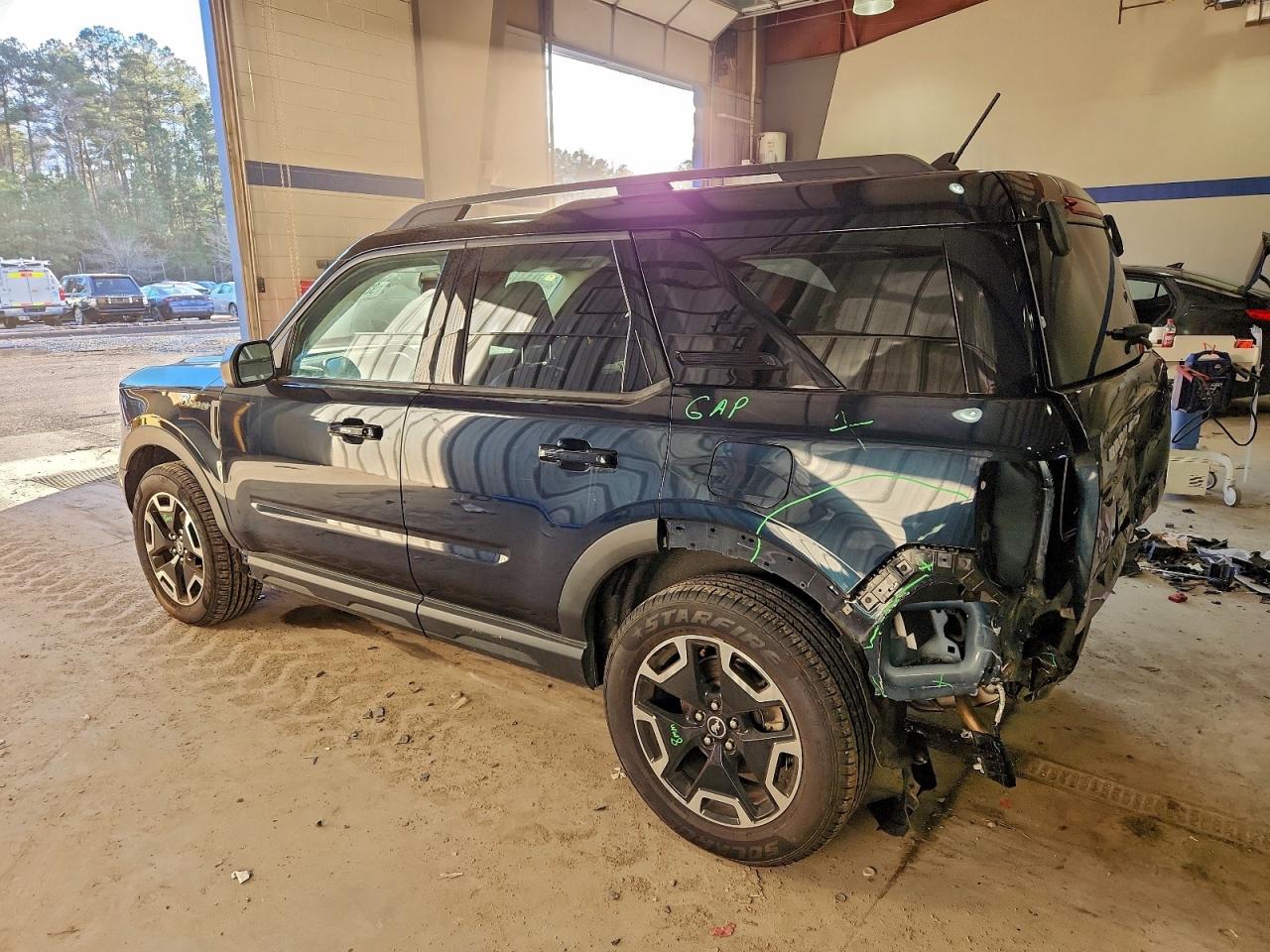 Ford Bronco Outer Banks Image 13
