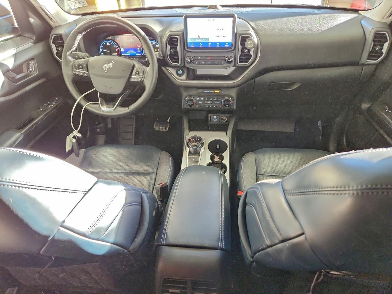 Ford Bronco Outer Banks Image 8