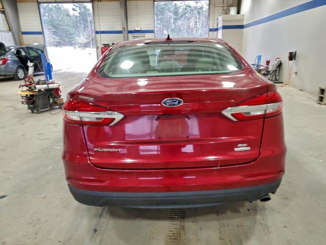 Ford Fusion Se Image 8