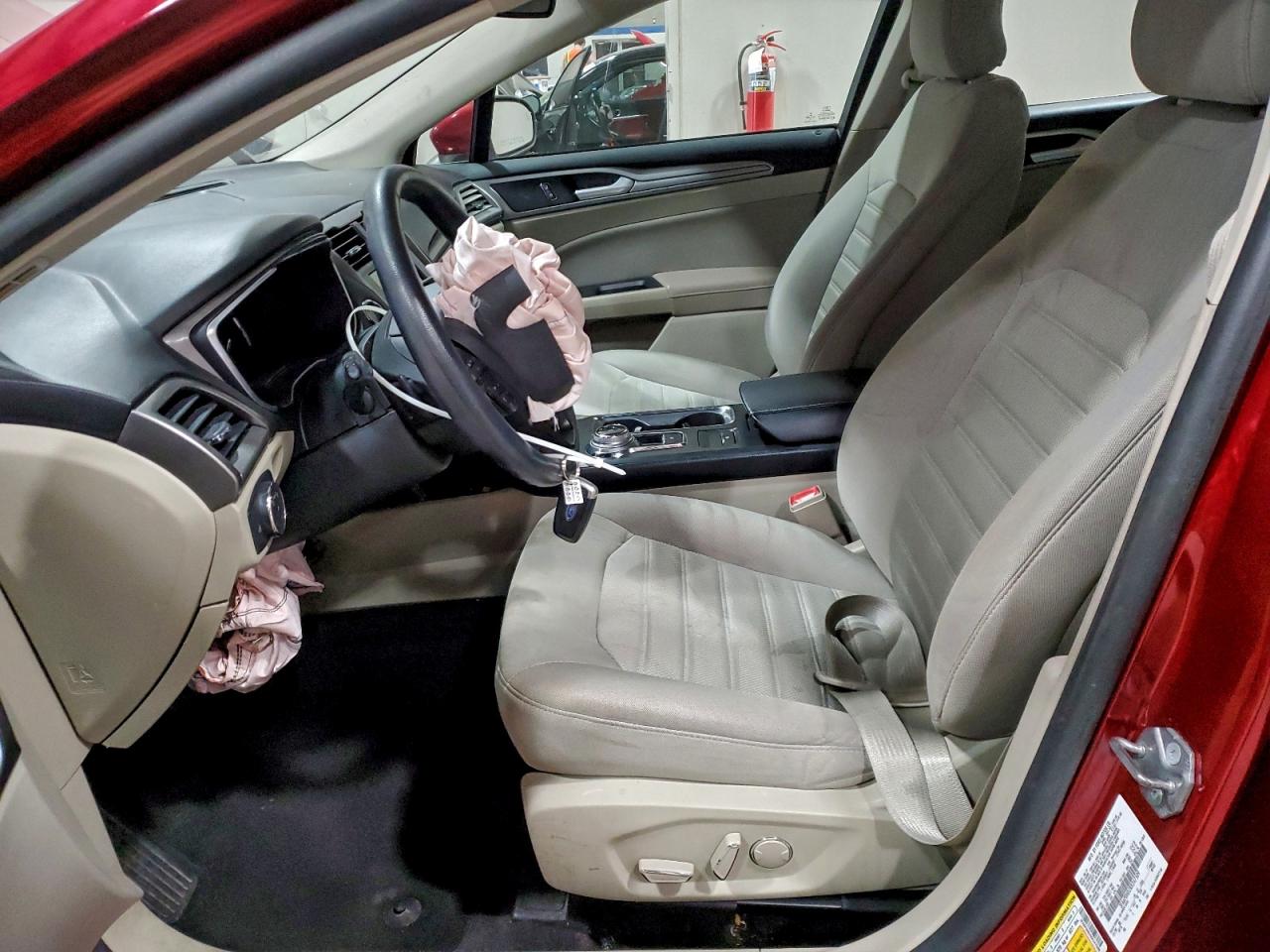 Ford Fusion Se Image 4