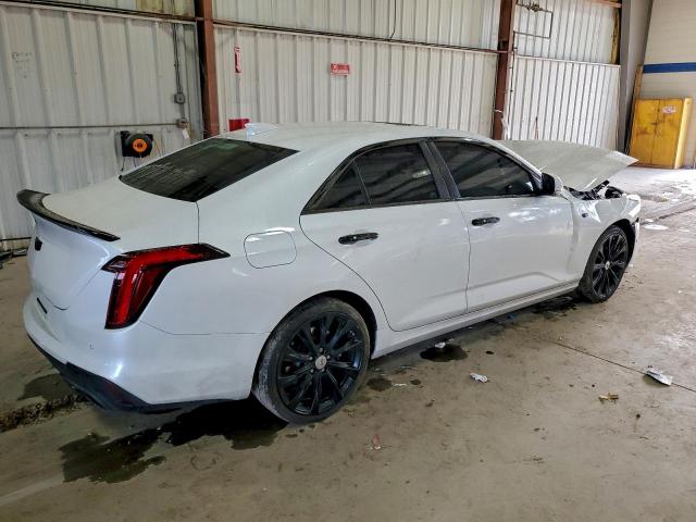 Cadillac CT4 Premium Luxury Image 3