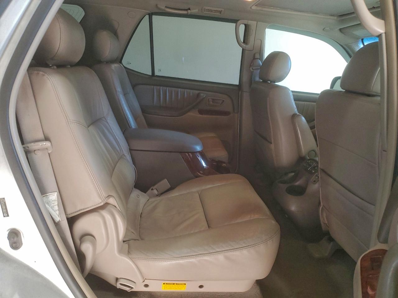 Toyota Sequoia Limited Image 12